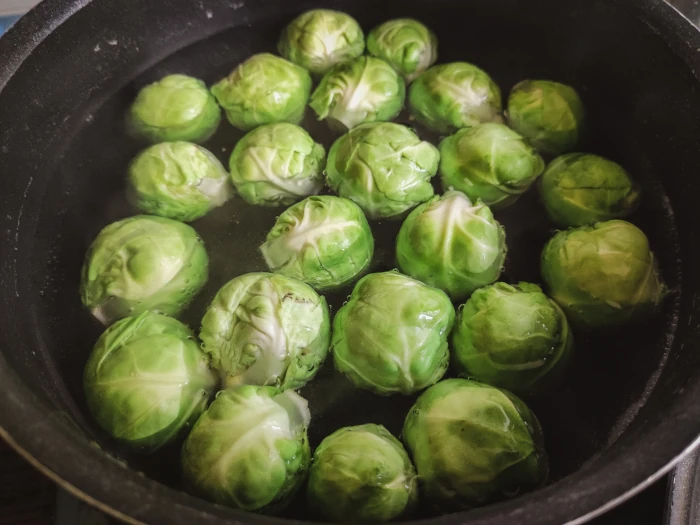 Najprostsza brukselka z bułką tartą